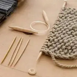 Agujas y gachillos para labores y manualidades