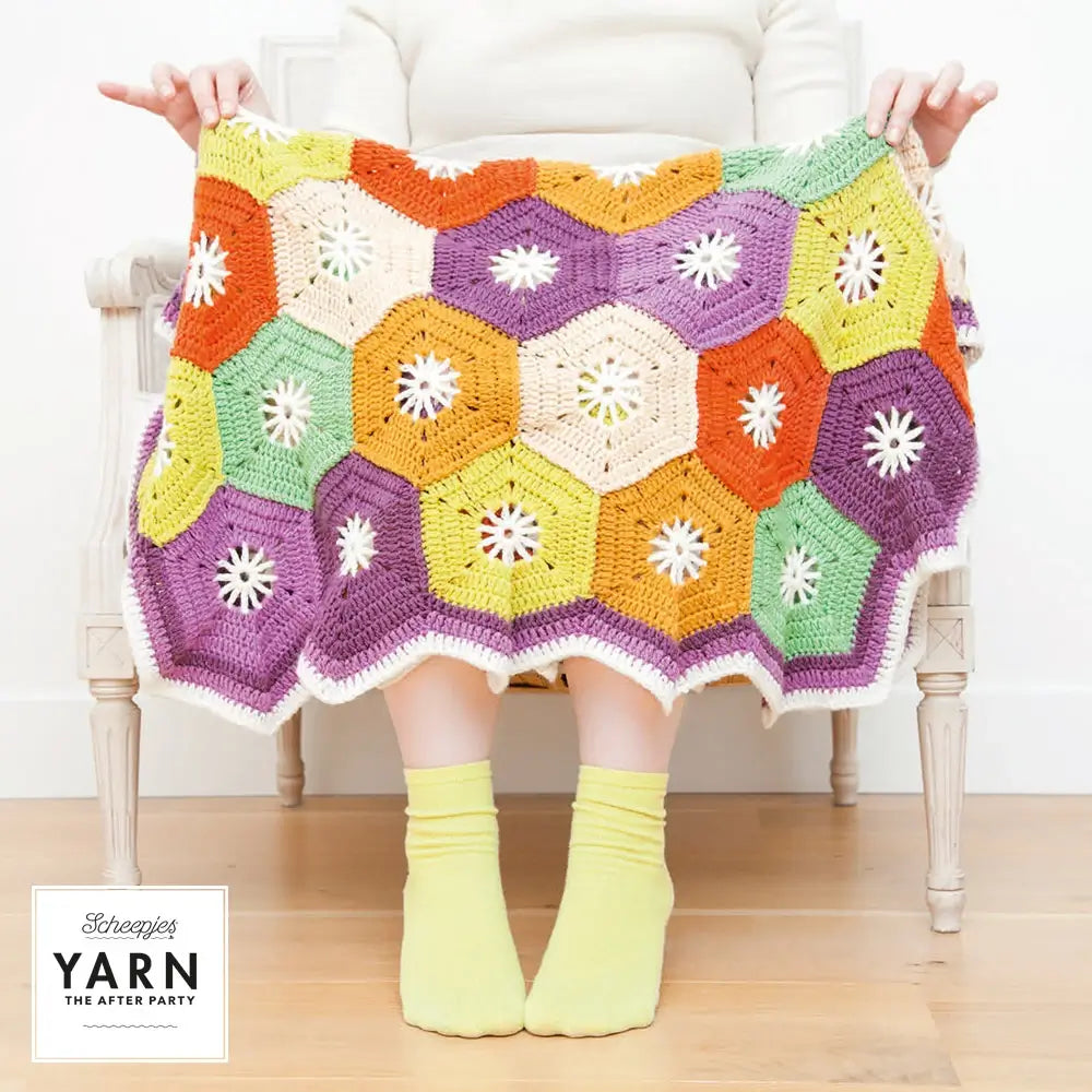 Patrón Impreso YARN The After Party nº 14 – Hexagon Blanket (Scheepjes) - Detalle 2