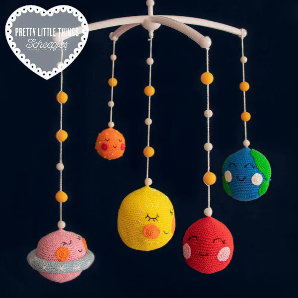 Patrón impreso Pretty Little Things nº 22 – Space (Scheepjes) - Detalle 3