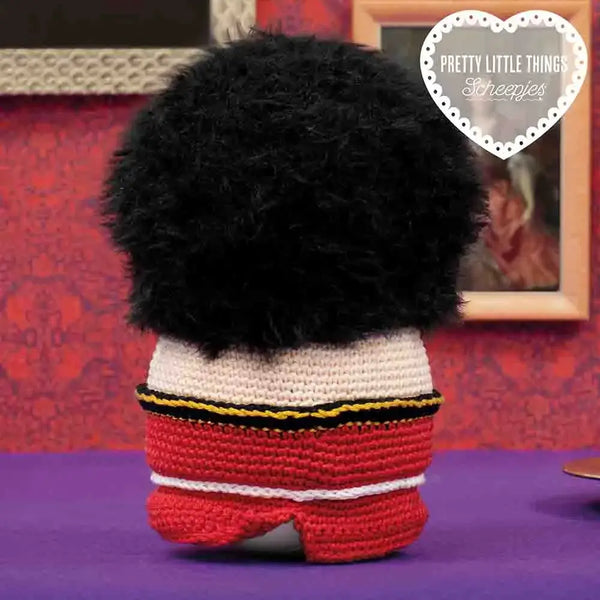 Patrón impreso Pretty Little Things nº 38 – Royalty (Scheepjes) - Detalle 3