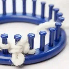 Accesorios para tener: Banner telares, pomponeras y tricotosas