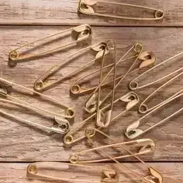 Banner accesorios, imperdibles, clips y alfileres