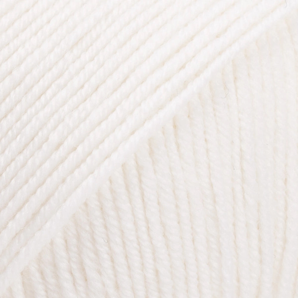 Baby Merino Uni Colour (01) - Blanco | Vista de una muestra de color de lana merino de la marca Drops