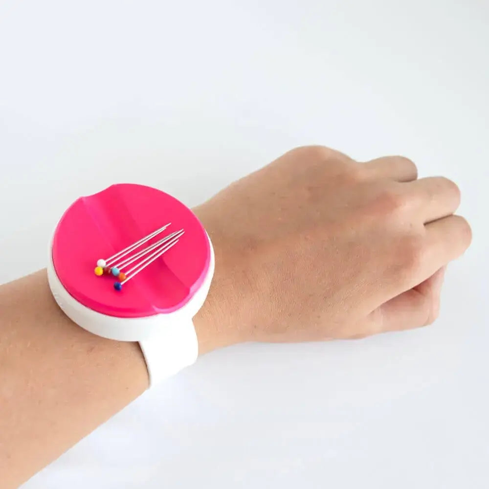 Pulsera Magnética Alfiletero - Opry en mucñeca