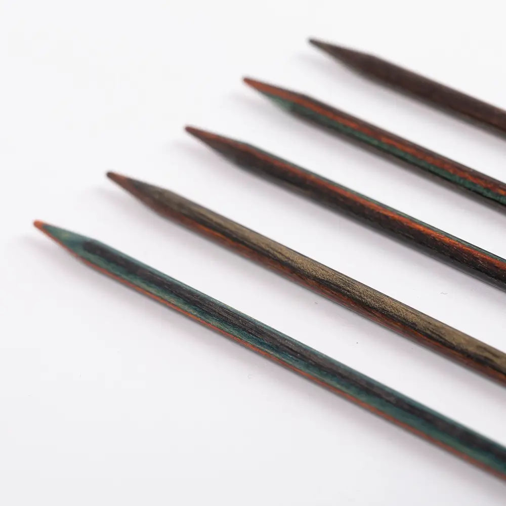 Set de Agujas de Doble Punta DROPS Pro Romance - Detalle de las agujas desde cerca